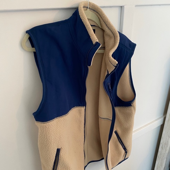 XL Sherpa J CREW Vest - Picture 2 of 5